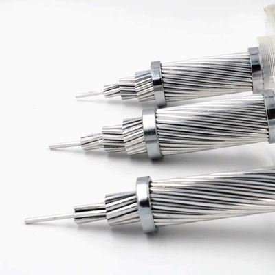 Fil ACSR résistant à la corrosion ASTM Conducteur en aluminium Cable renforcé en acier Haute résistance à la traction Basse corde pour l'électrification rurale